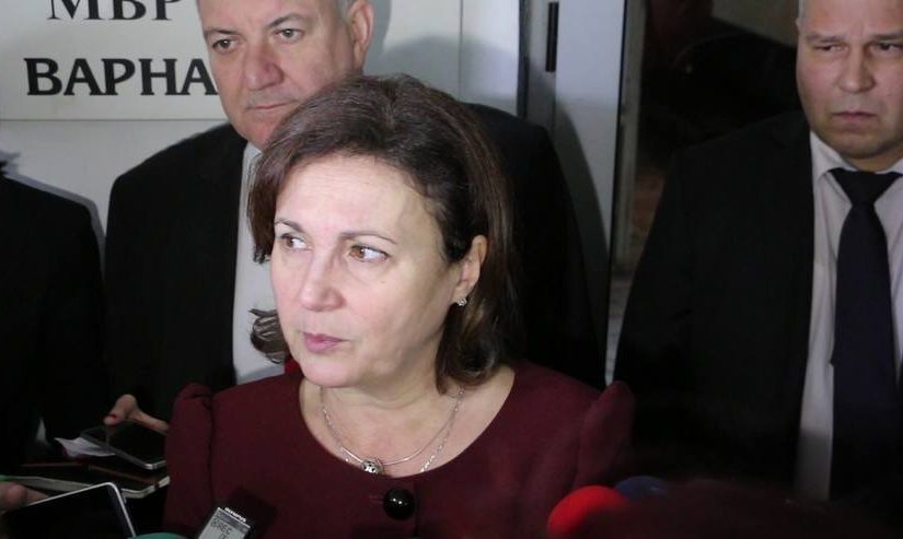 Бъчварова: Няма да подам оставка Работата в момента върви с пълна пара и има добри резултати, твърди вътрешният министър